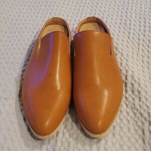 NWOT Ccocci Nova 7.5 women's Tan Slip on shoes (#5)